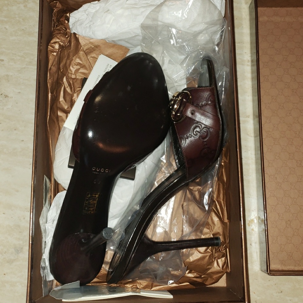 Gucci women's shoe